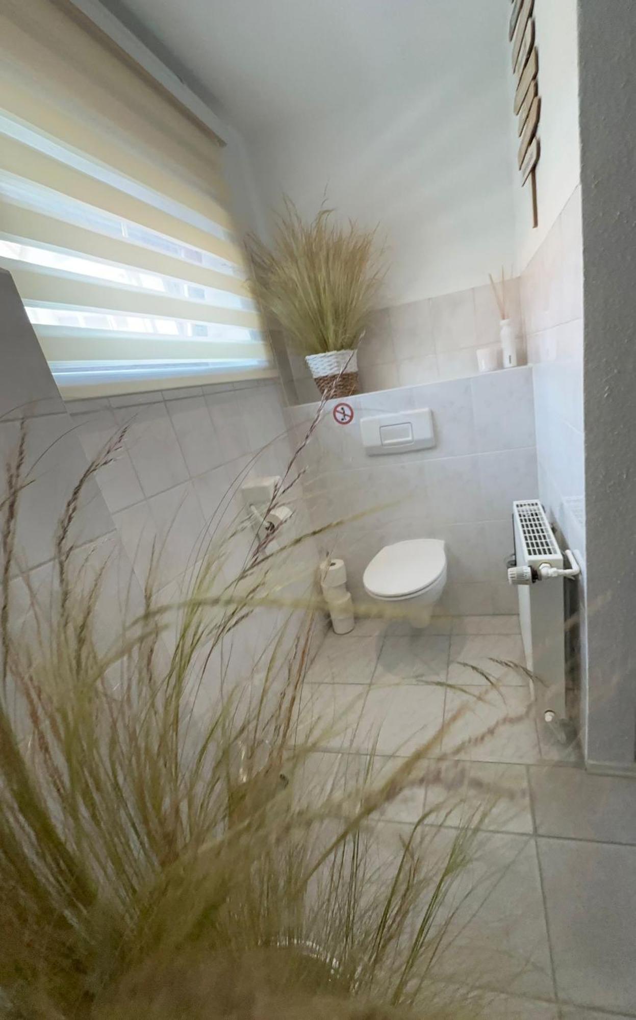 Ferienwohnung Am Strom Ρόστοκ Εξωτερικό φωτογραφία